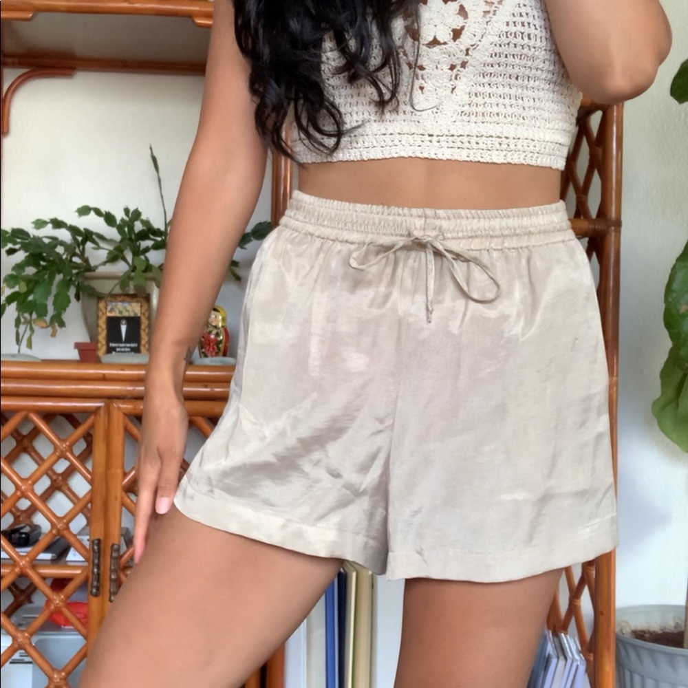 Brand New! Drawstring shorts